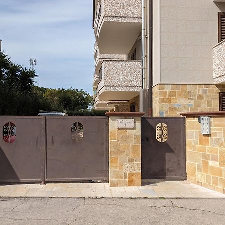 La Casa Dei Due Mari - Large Apartment With Parking Taranto Dış mekan fotoğraf
