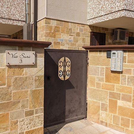 La Casa Dei Due Mari - Large Apartment With Parking Taranto Dış mekan fotoğraf