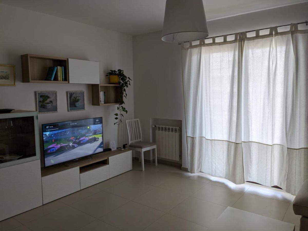 La Casa Dei Due Mari - Large Apartment With Parking Taranto Dış mekan fotoğraf