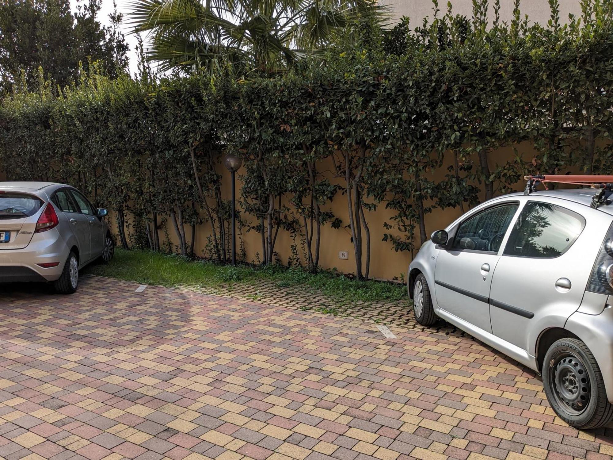 La Casa Dei Due Mari - Large Apartment With Parking Taranto Dış mekan fotoğraf