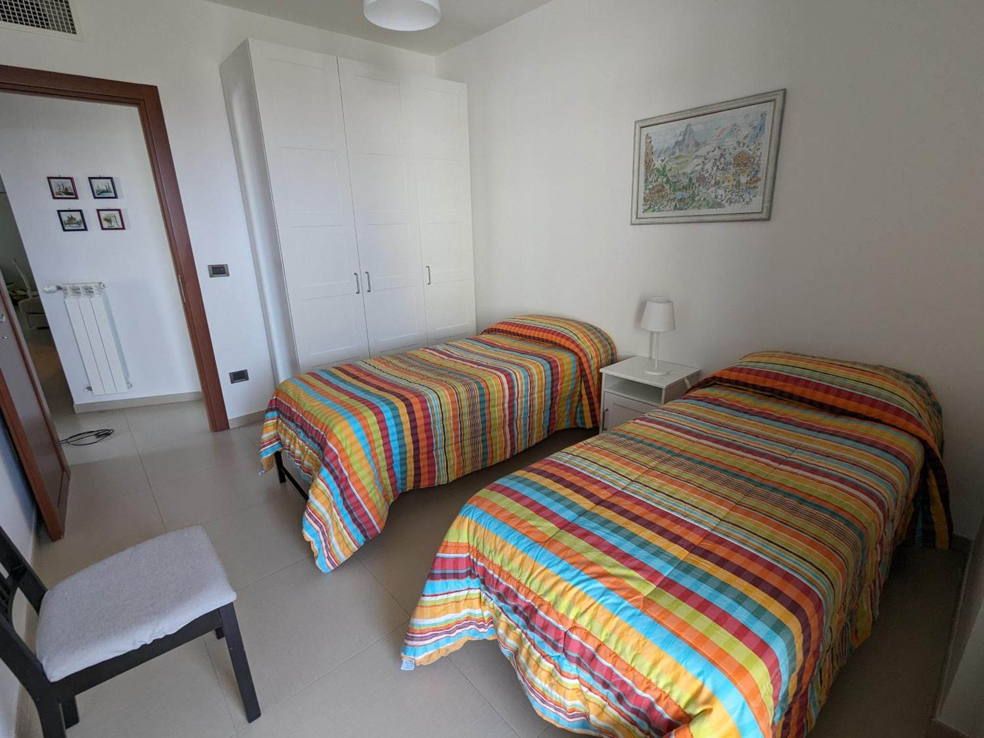La Casa Dei Due Mari - Large Apartment With Parking Taranto Dış mekan fotoğraf
